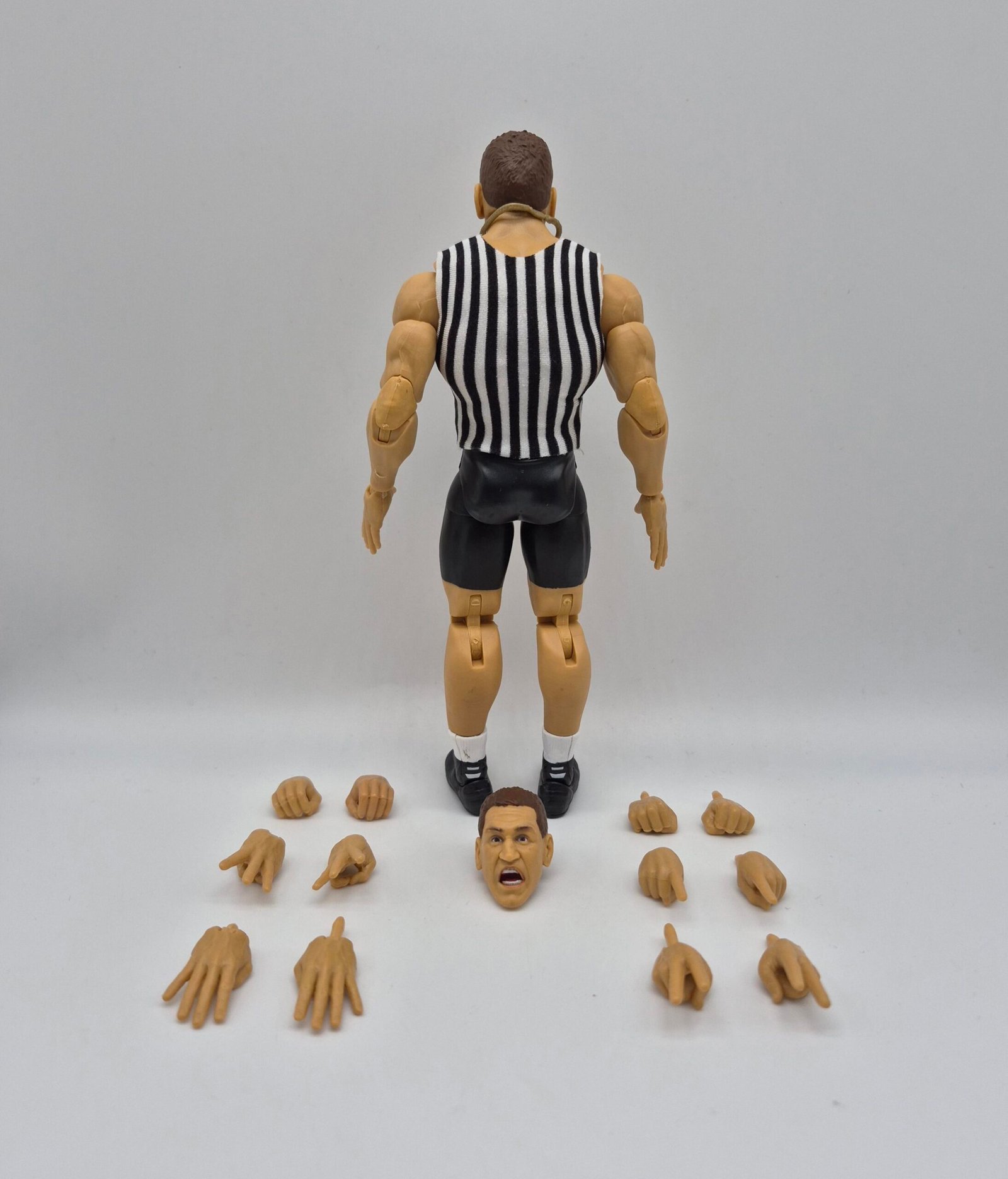 WWE Elite Mattel Exclusive Wrestlemania 13 Ken Shamrock - Image 2