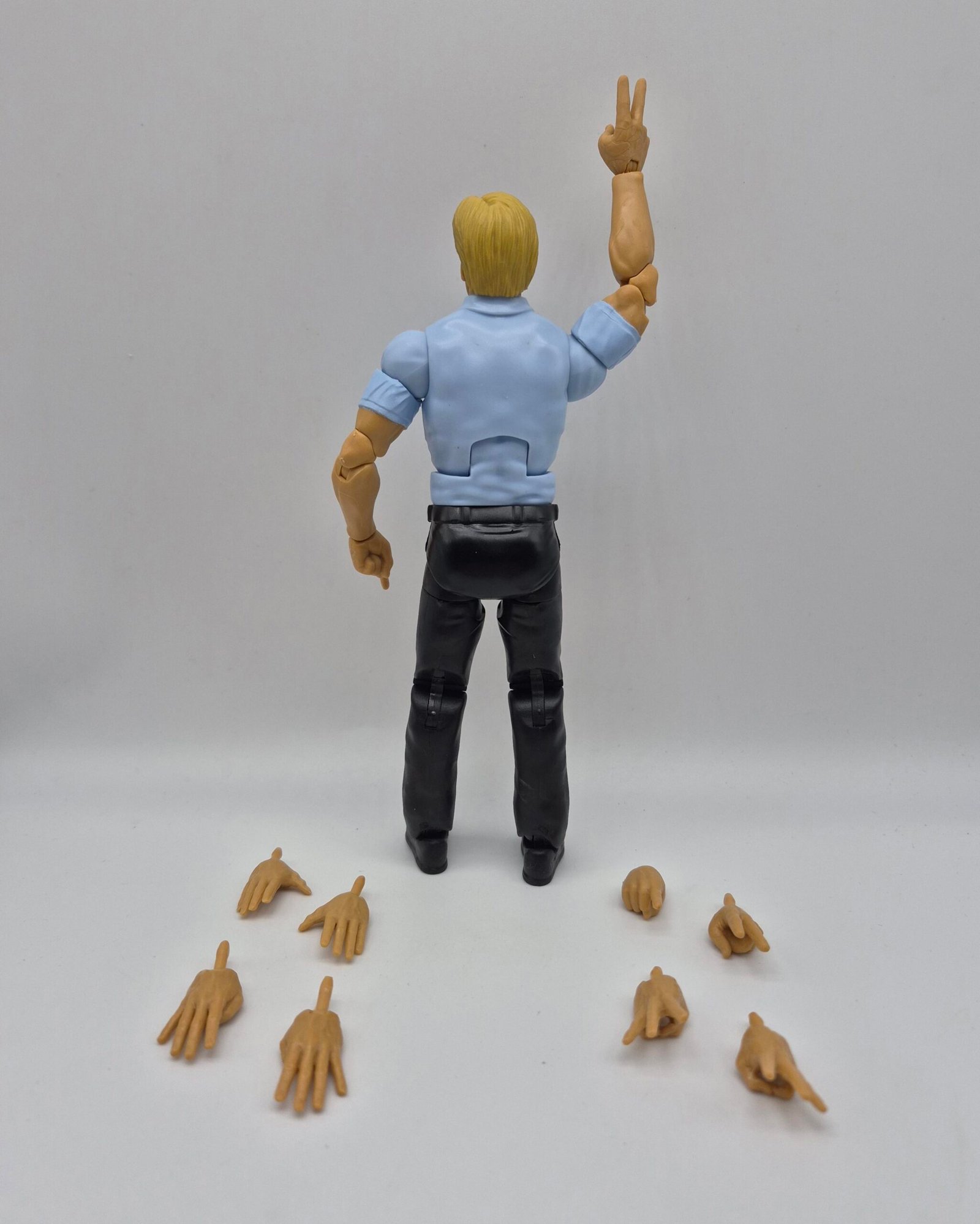 WWE Elite Mattel Monday Night War BAF Charles Robinson - Image 2